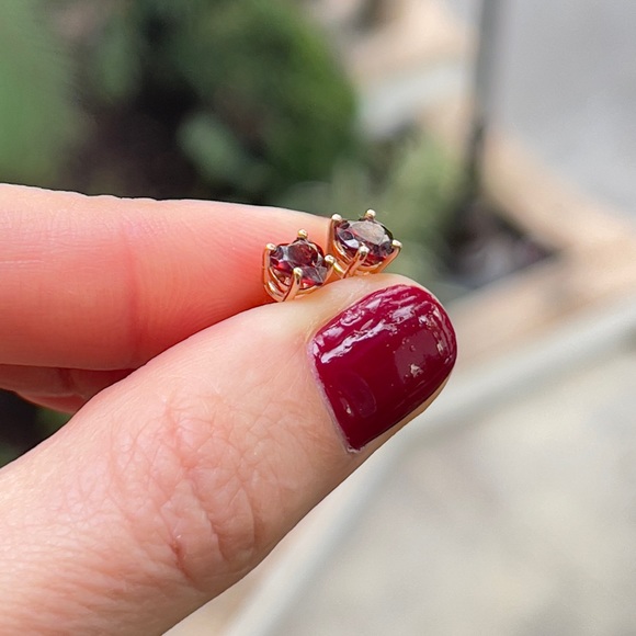 Heart Ruby Rose Good Earrings - Picture 4 of 5